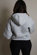 Load image into Gallery viewer, Half Zip Quilted Pullover

