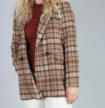 Load image into Gallery viewer, Plaid Blazer (More To Love)
