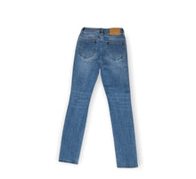 Load image into Gallery viewer, Distressed Jeans
