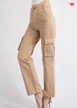Load image into Gallery viewer, THE FITTED CARGO PANT
